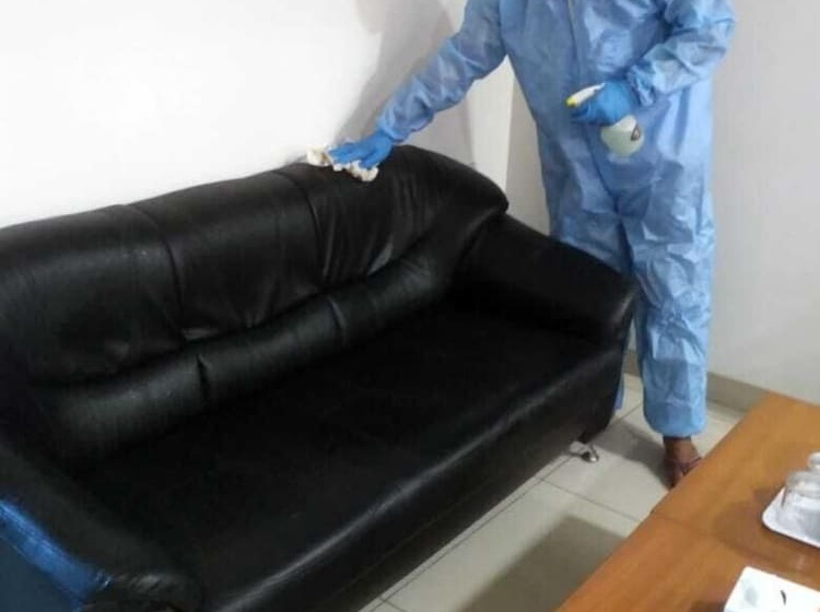 בית מלון כפרי Ambassador