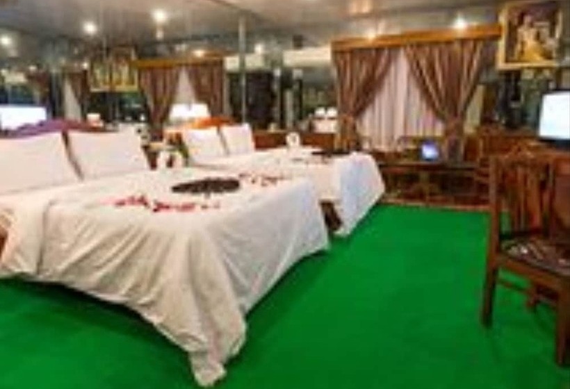 בית מלון כפרי Asia