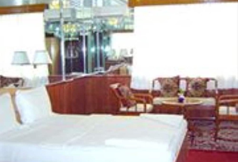 בית מלון כפרי Asia