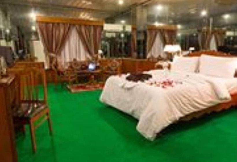 בית מלון כפרי Asia