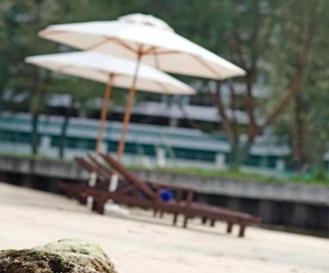 Hotel Avillion Admiral Cove