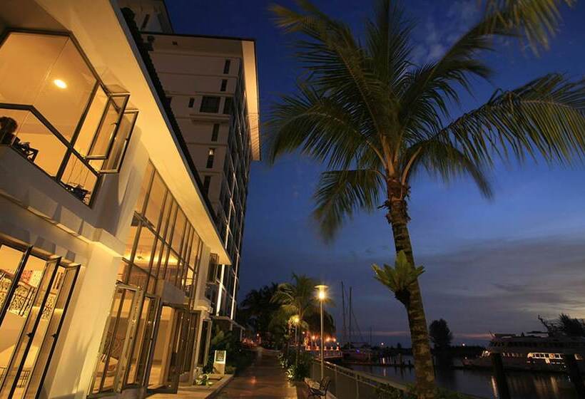 Hotel Avillion Admiral Cove