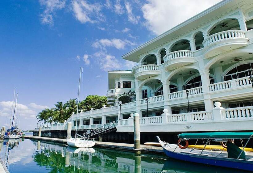 Hotel Avillion Admiral Cove