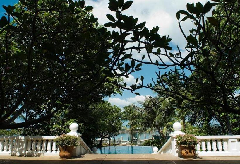 Hotel Avillion Admiral Cove