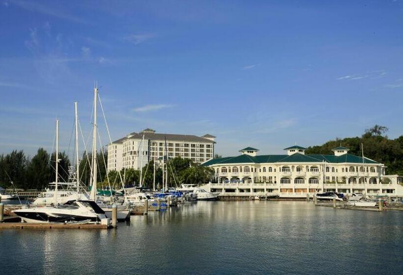هتل Avillion Admiral Cove