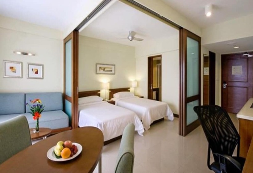 هتل Avillion Admiral Cove