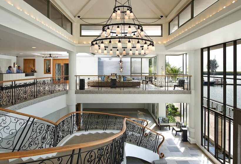 Hotel Avillion Admiral Cove