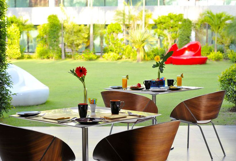 هتل Blay Tong Beach Resort