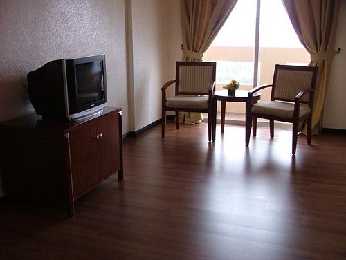 Alora Hotel