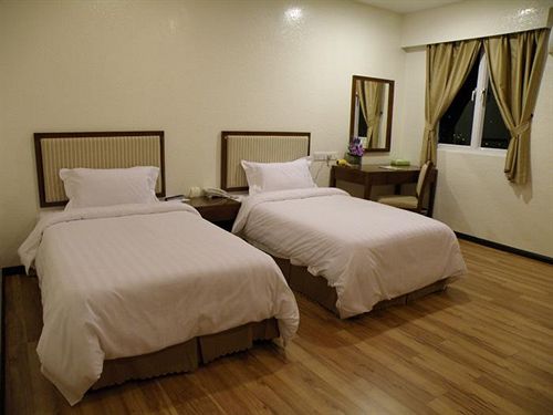 Alora Hotel