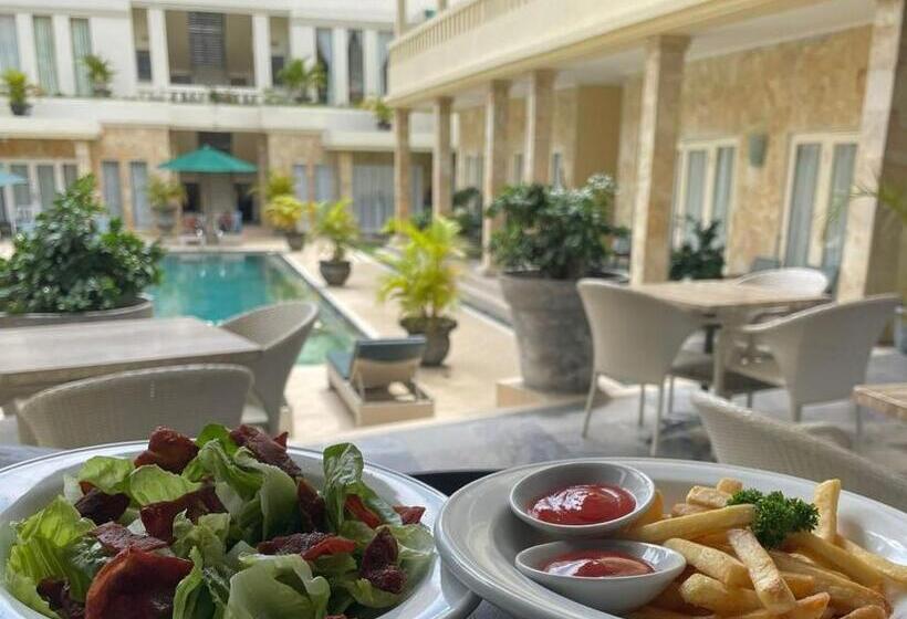 Bali Court Hotel & Apartment