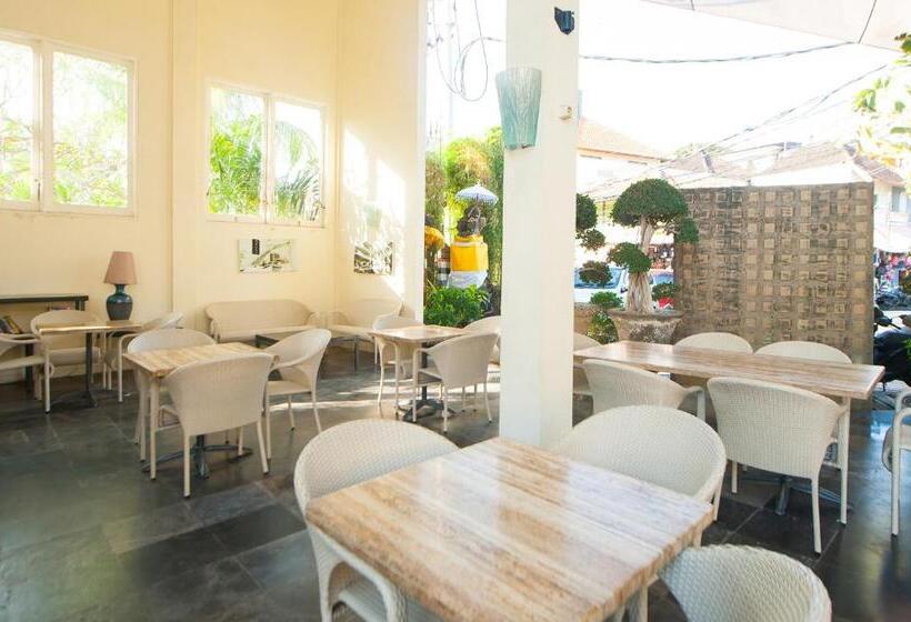 Bali Court Hotel & Apartment