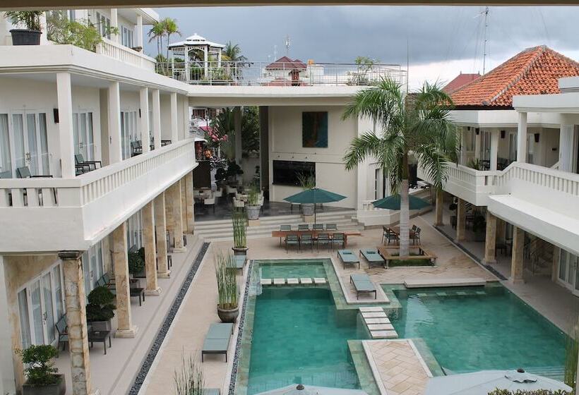 Bali Court Hotel & Apartment