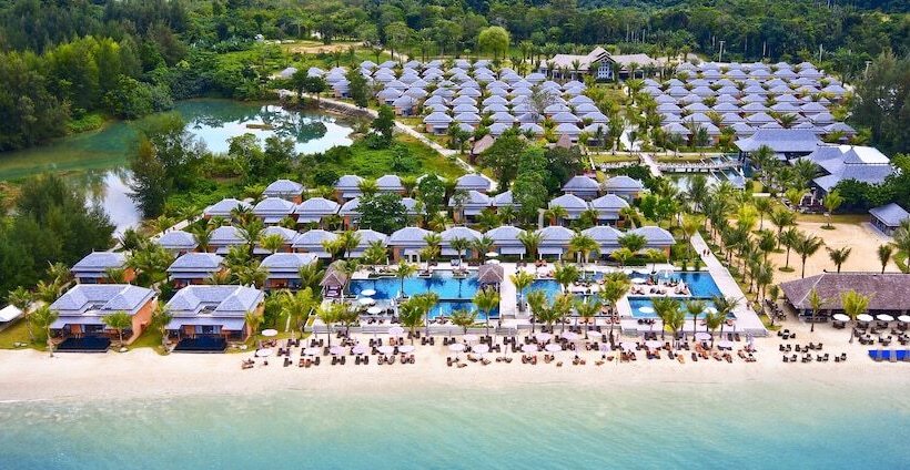 ホテル Beyond Khaolak