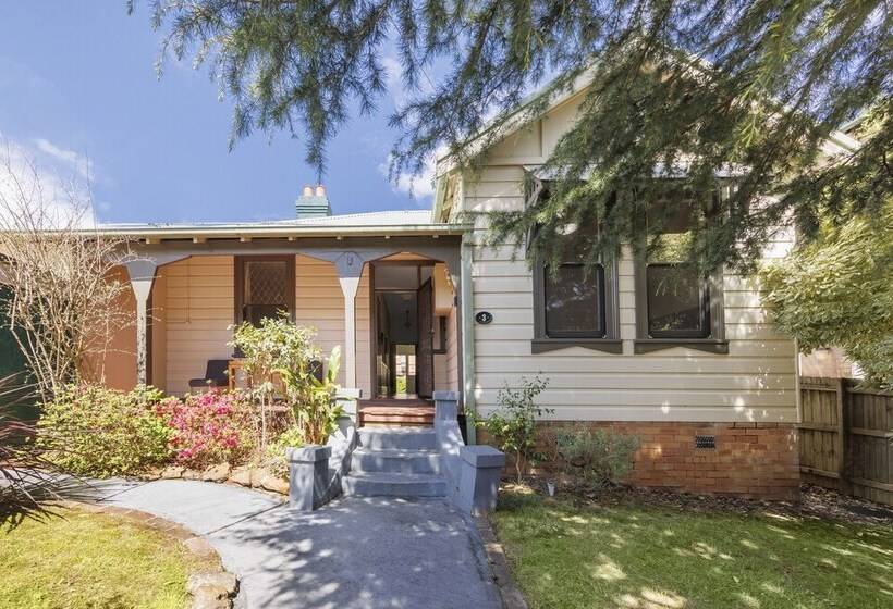 هتل Blue & Cottages Katoomba