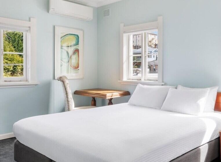 هتل Blue & Cottages Katoomba