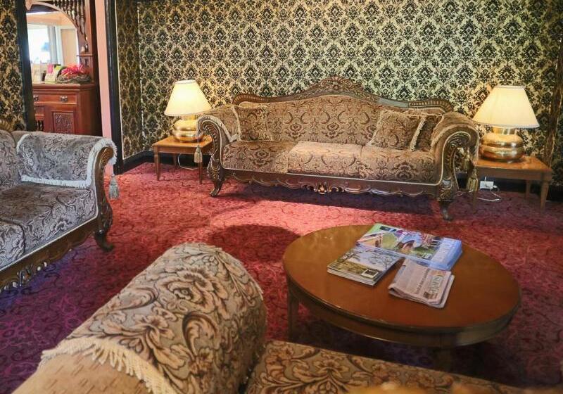 هتل Blue & Cottages Katoomba