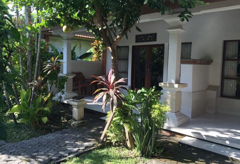 בית מלון כפרי Bumi Ayu Bungalow Sanur