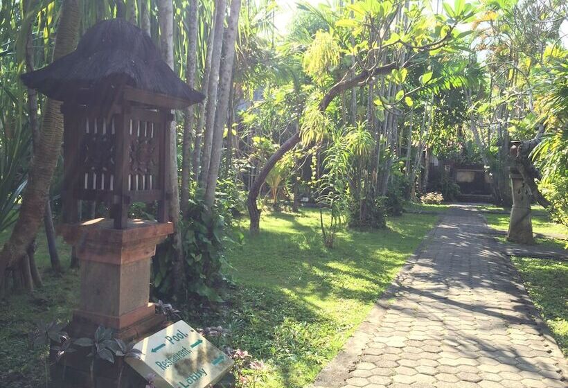 בית מלון כפרי Bumi Ayu Bungalow Sanur
