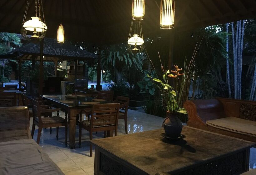 בית מלון כפרי Bumi Ayu Bungalow Sanur