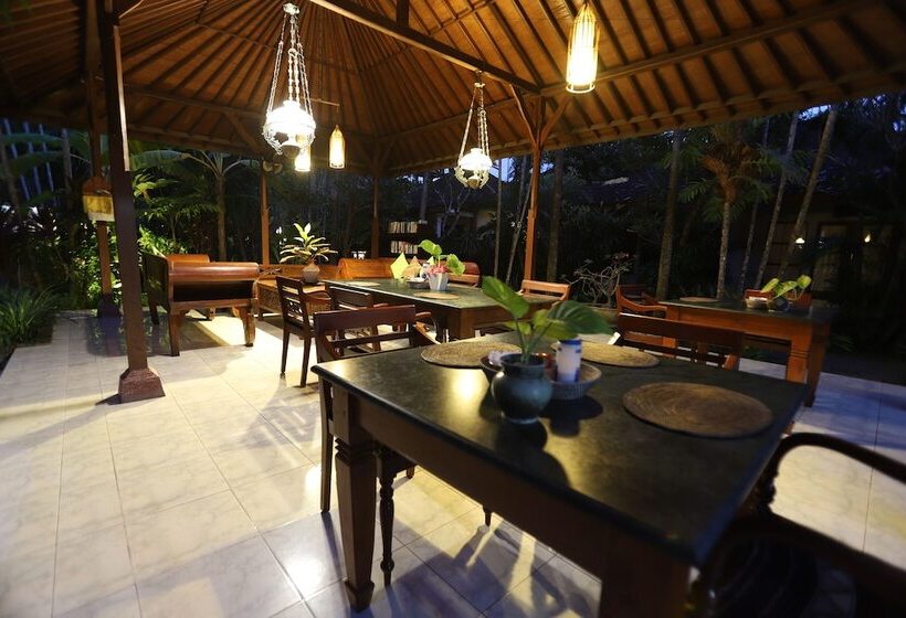 בית מלון כפרי Bumi Ayu Bungalow Sanur