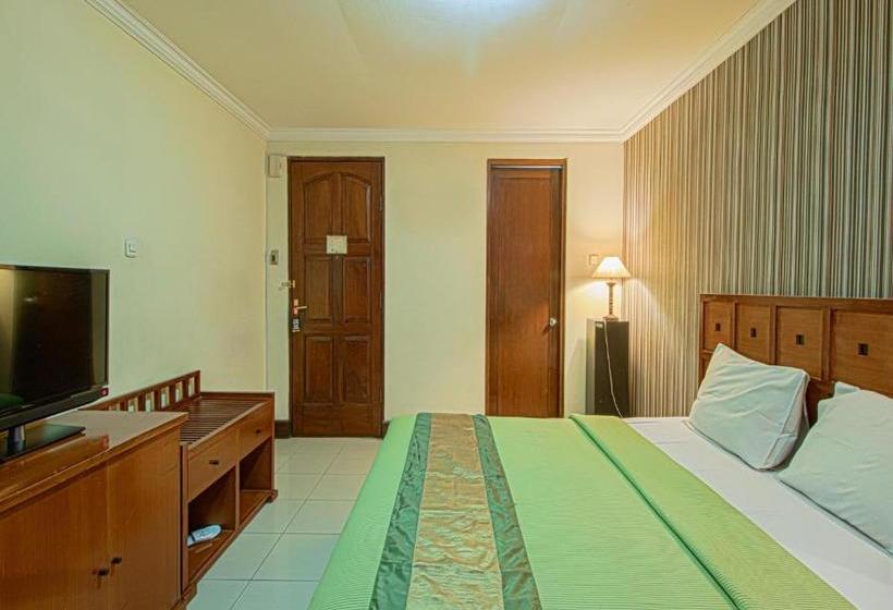 호텔 Bumi Sawunggaling