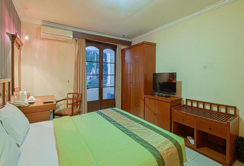 호텔 Bumi Sawunggaling