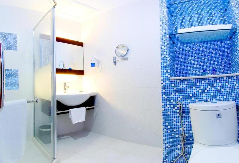 Celyn Hotel City Mall