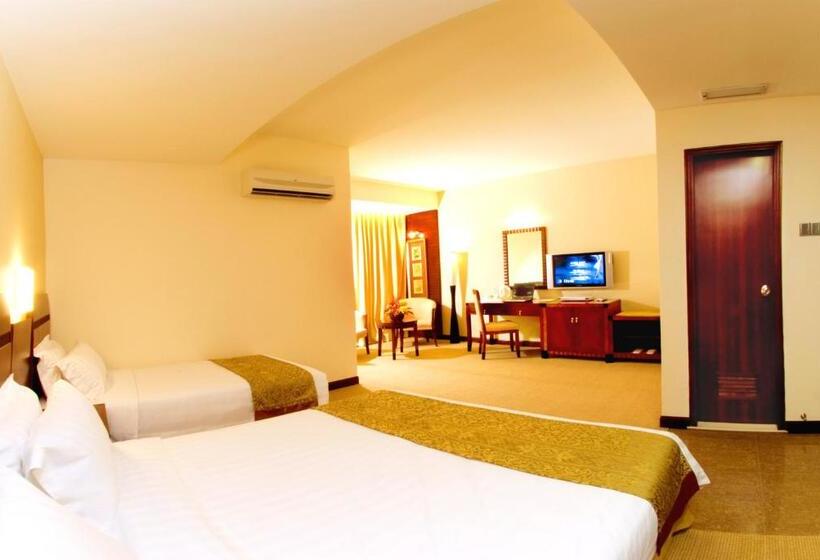 Celyn Hotel City Mall