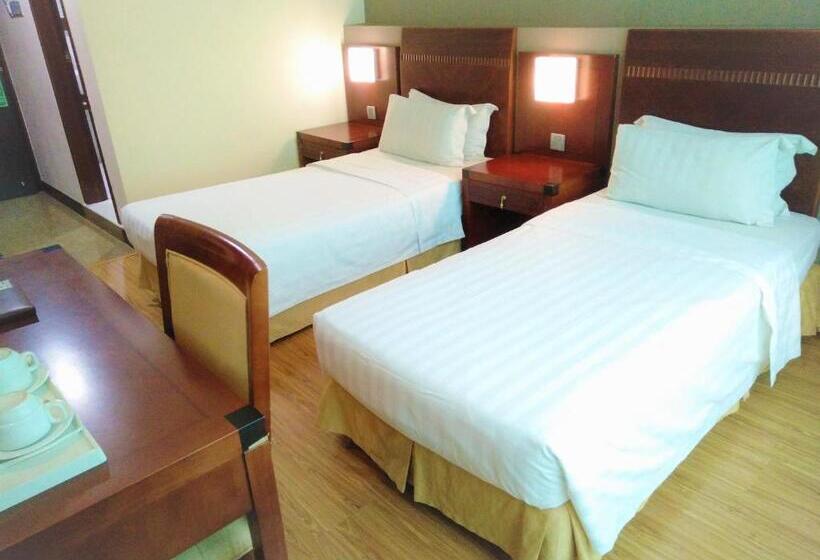 Celyn Hotel City Mall