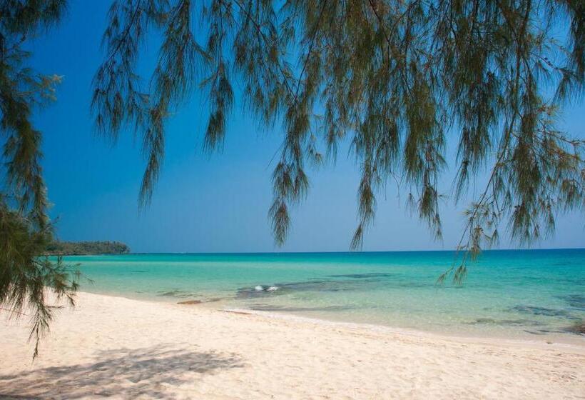 בית מלון כפרי Ajinta Resort