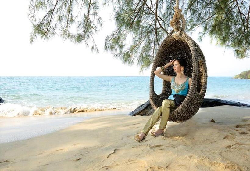 בית מלון כפרי Ajinta Resort