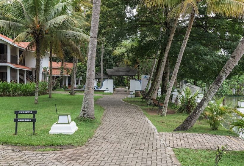 酒店 Club Mahindra Ashtamudi