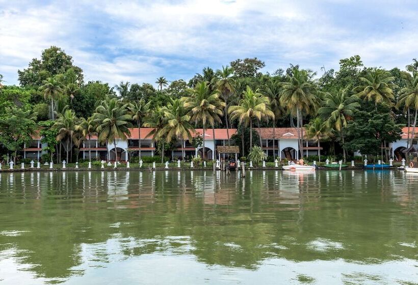 酒店 Club Mahindra Ashtamudi