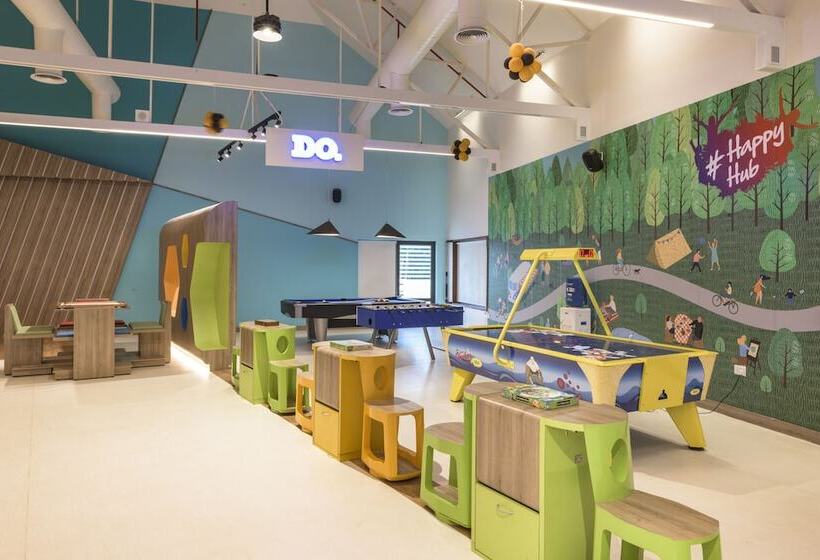 酒店 Club Mahindra Ashtamudi