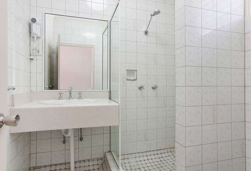 فندق Comfort Inn Cairns City