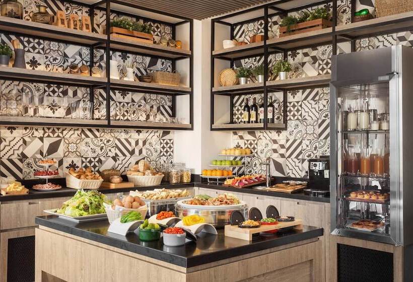 فندق Courtyard By Marriott Phnom Penh