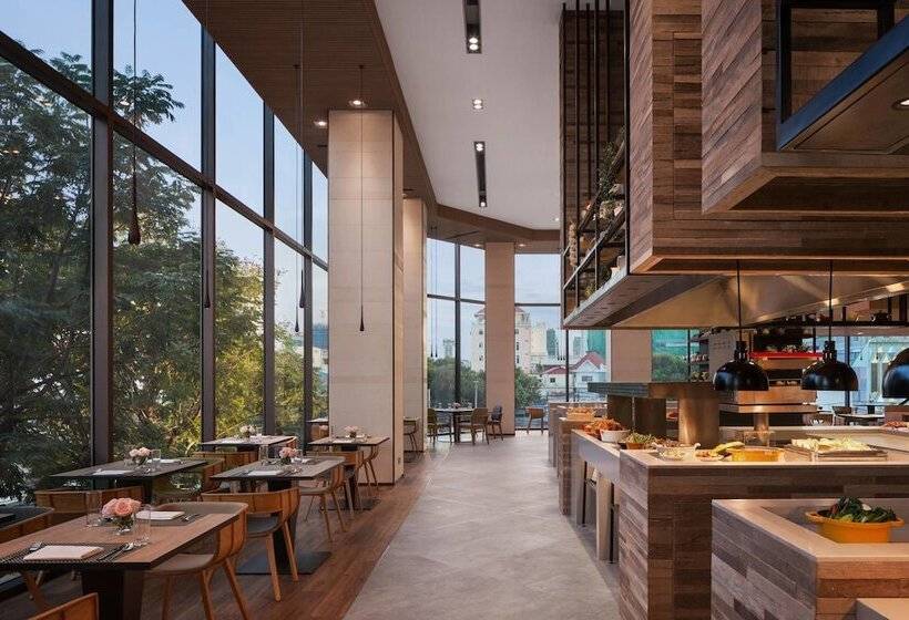 فندق Courtyard By Marriott Phnom Penh