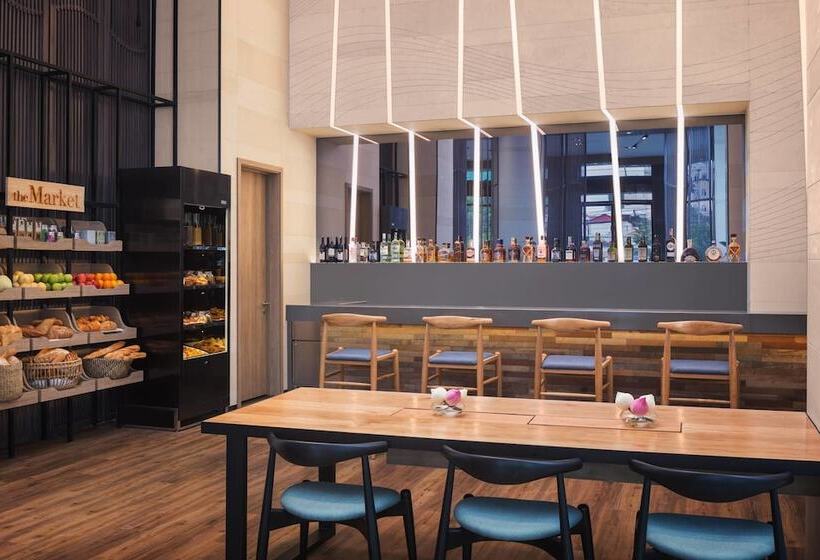 فندق Courtyard By Marriott Phnom Penh