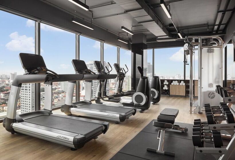 فندق Courtyard By Marriott Phnom Penh