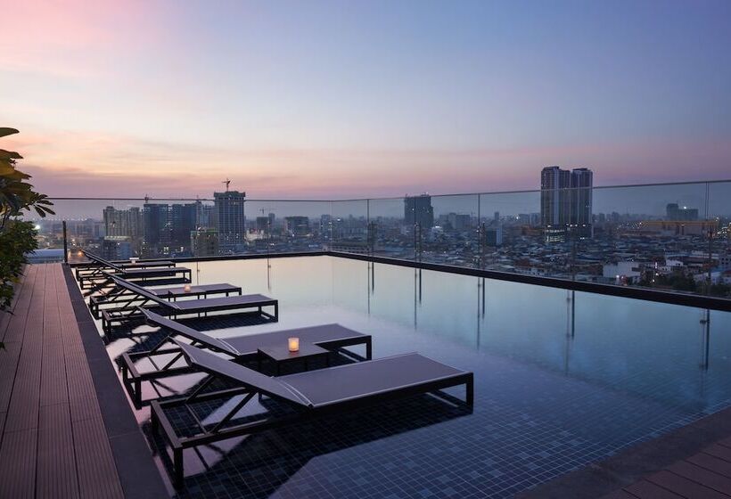 فندق Courtyard By Marriott Phnom Penh