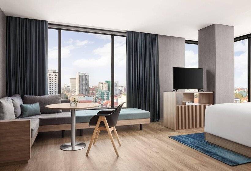 فندق Courtyard By Marriott Phnom Penh