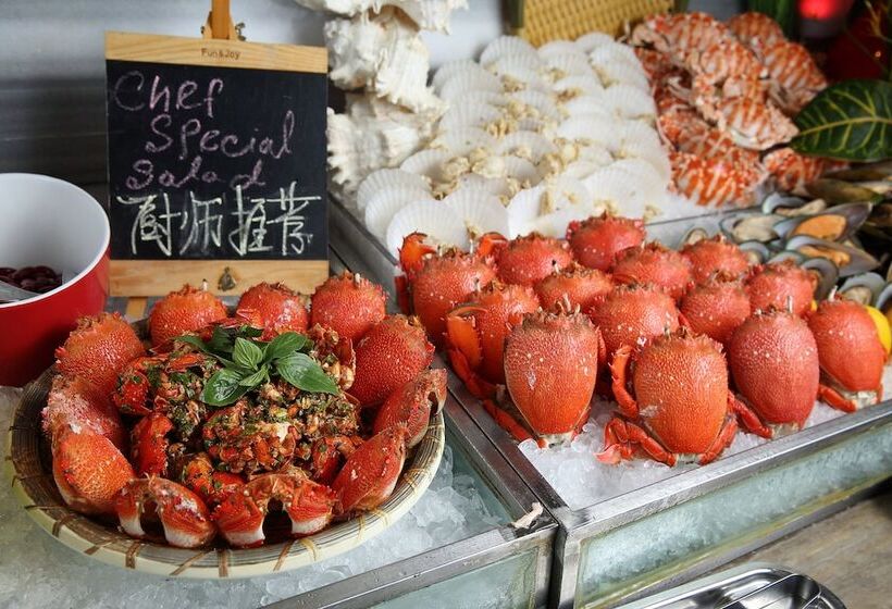 Crowne Plaza Guangzhou Huadu, An Ihg Hotel   Free Shuttle Bus Between Hotel To Airport