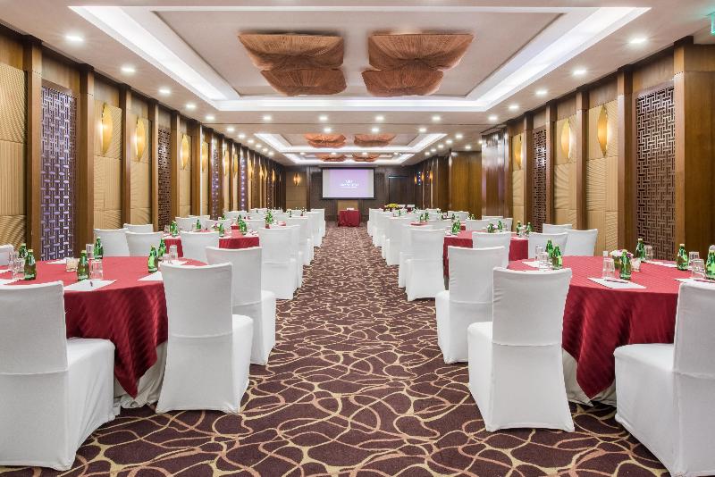 בית מלון כפרי Crowne Plaza New Delhi Okhla, An Ihg