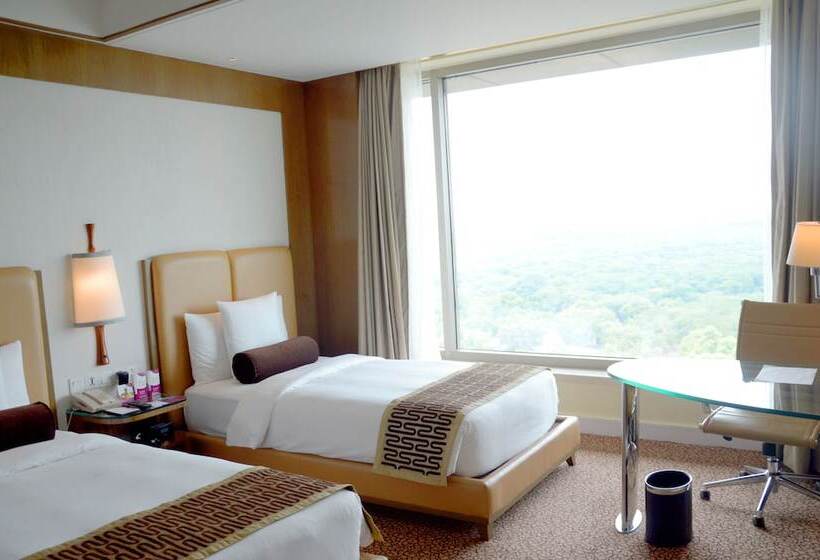 בית מלון כפרי Crowne Plaza New Delhi Okhla, An Ihg