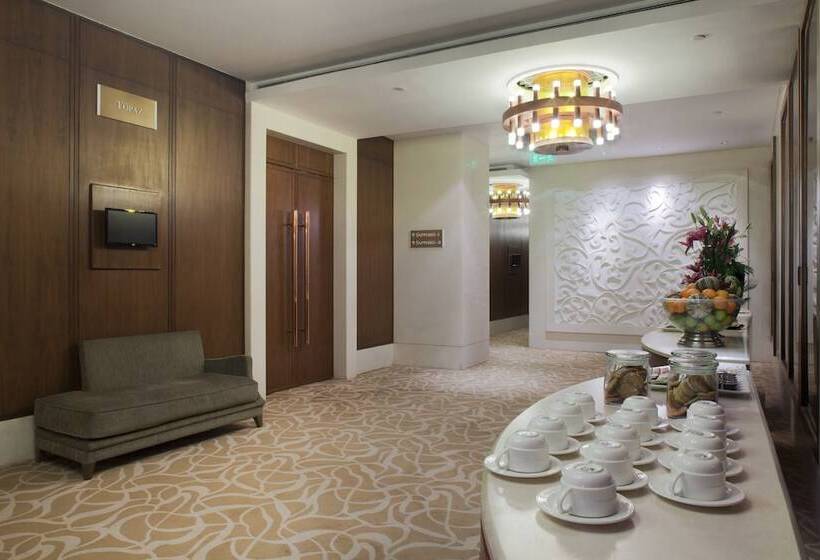 בית מלון כפרי Crowne Plaza New Delhi Okhla, An Ihg