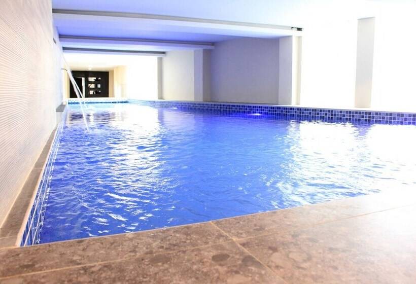 בית מלון כפרי D Season