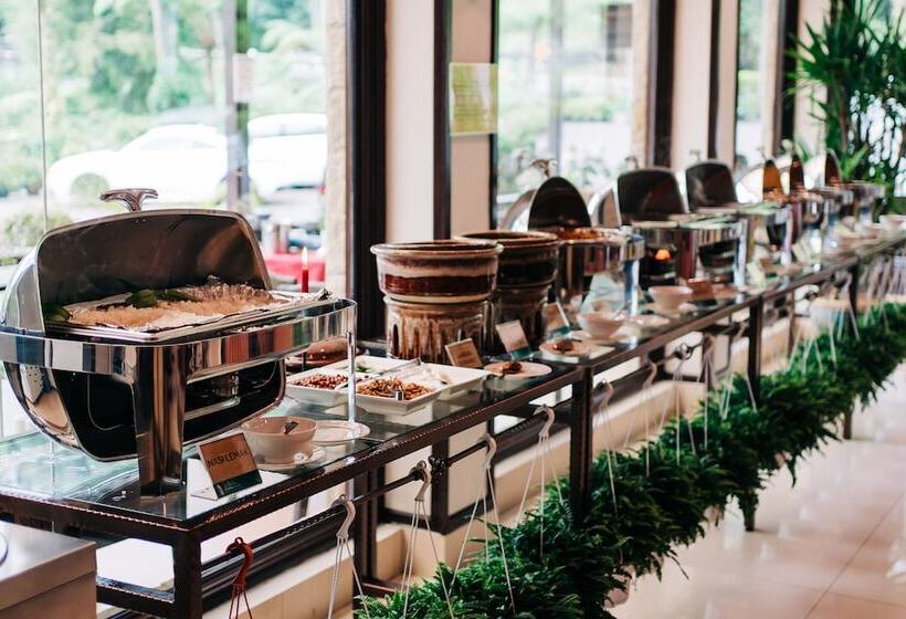 فندق De  La Ferns, Cameron Highlands