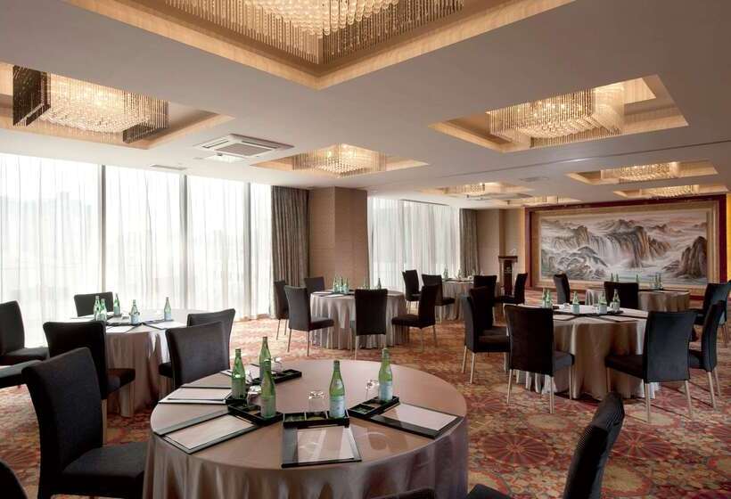 فندق Doubletree By Hilton Wuxi