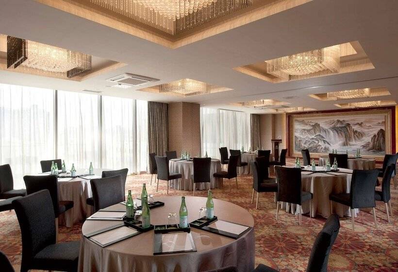 فندق Doubletree By Hilton Wuxi